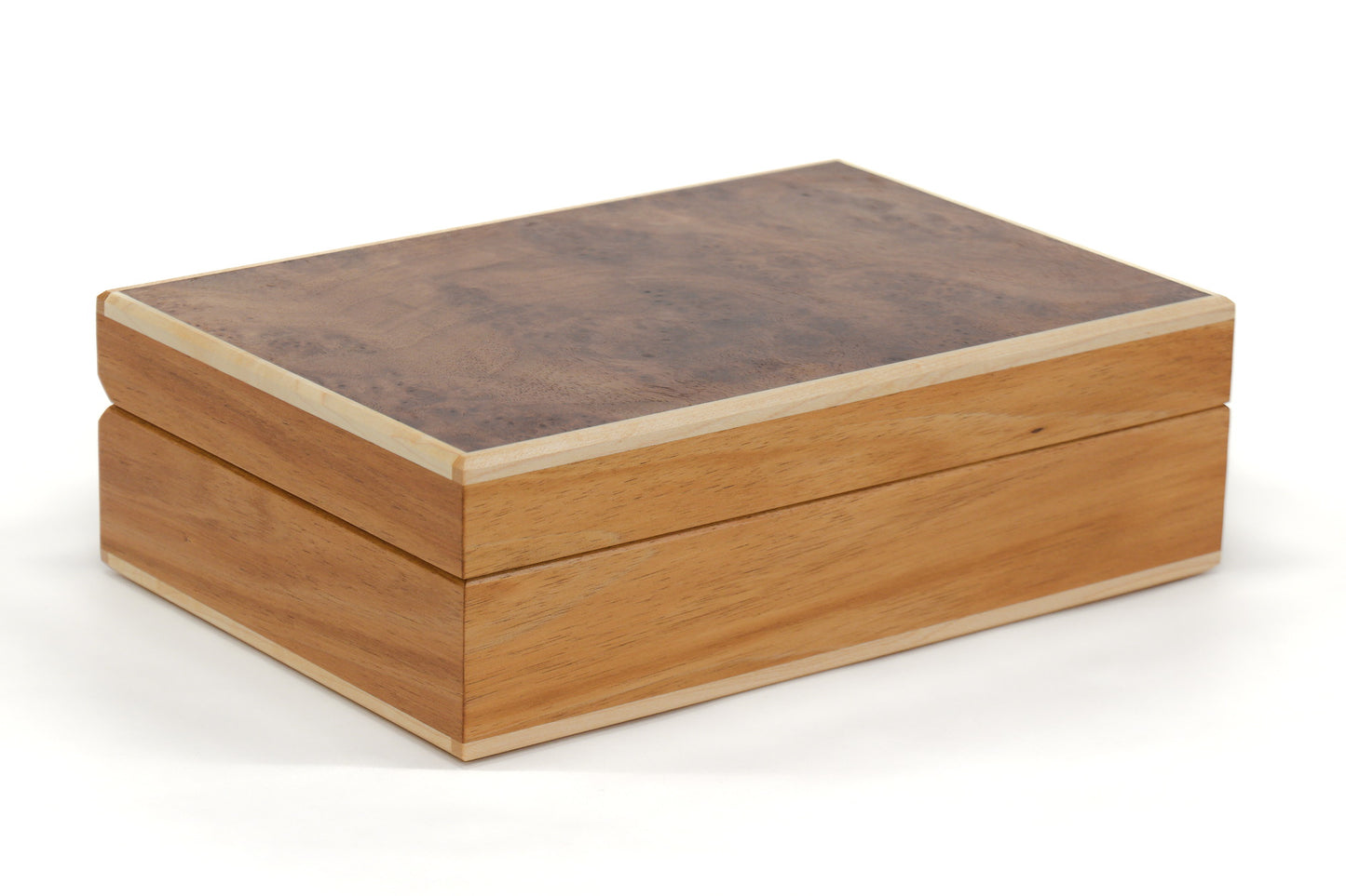 Keepsake Box #22 - Tasmanian Blackwood and Walnut Burl Info