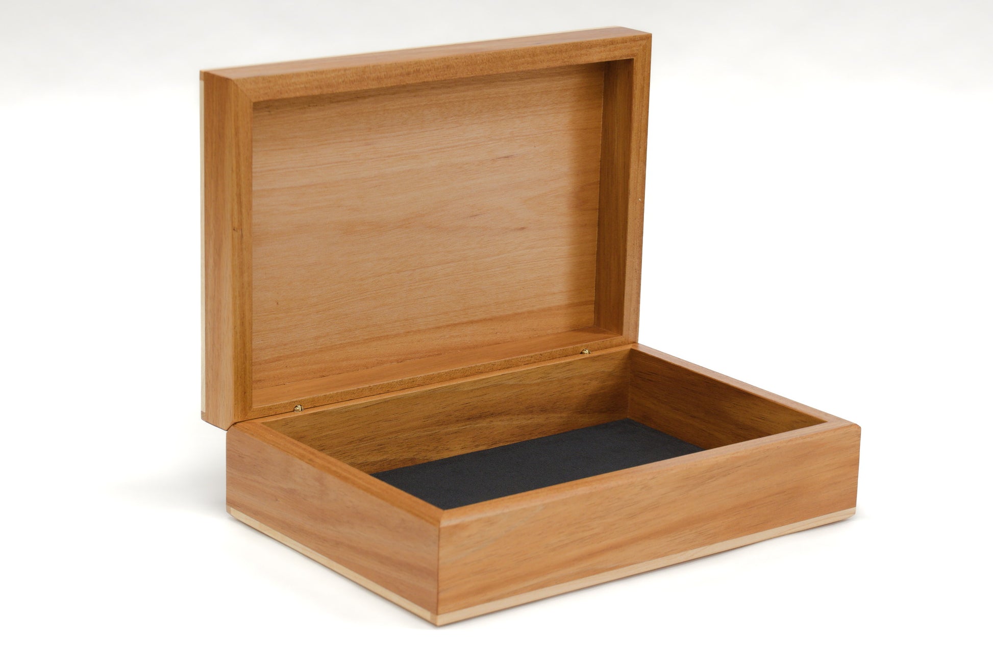 Keepsake Box #22 - Tasmanian Blackwood and Walnut Burl Info