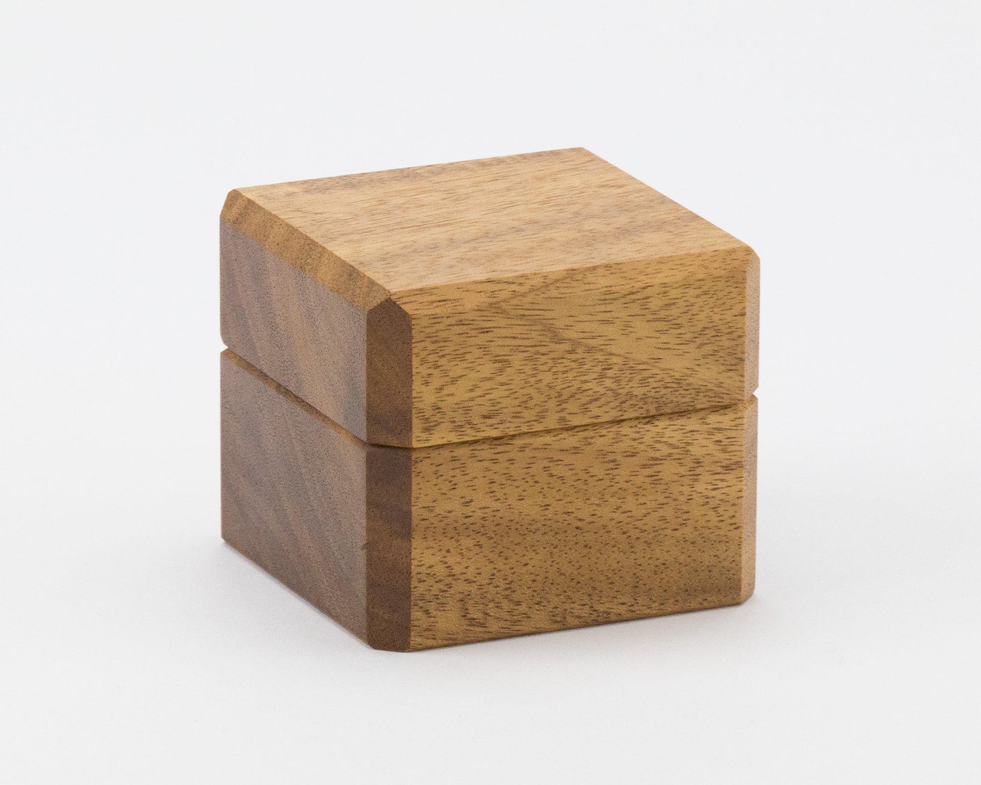 The Elegance wooden ring box handcrafted from Blackwood timber