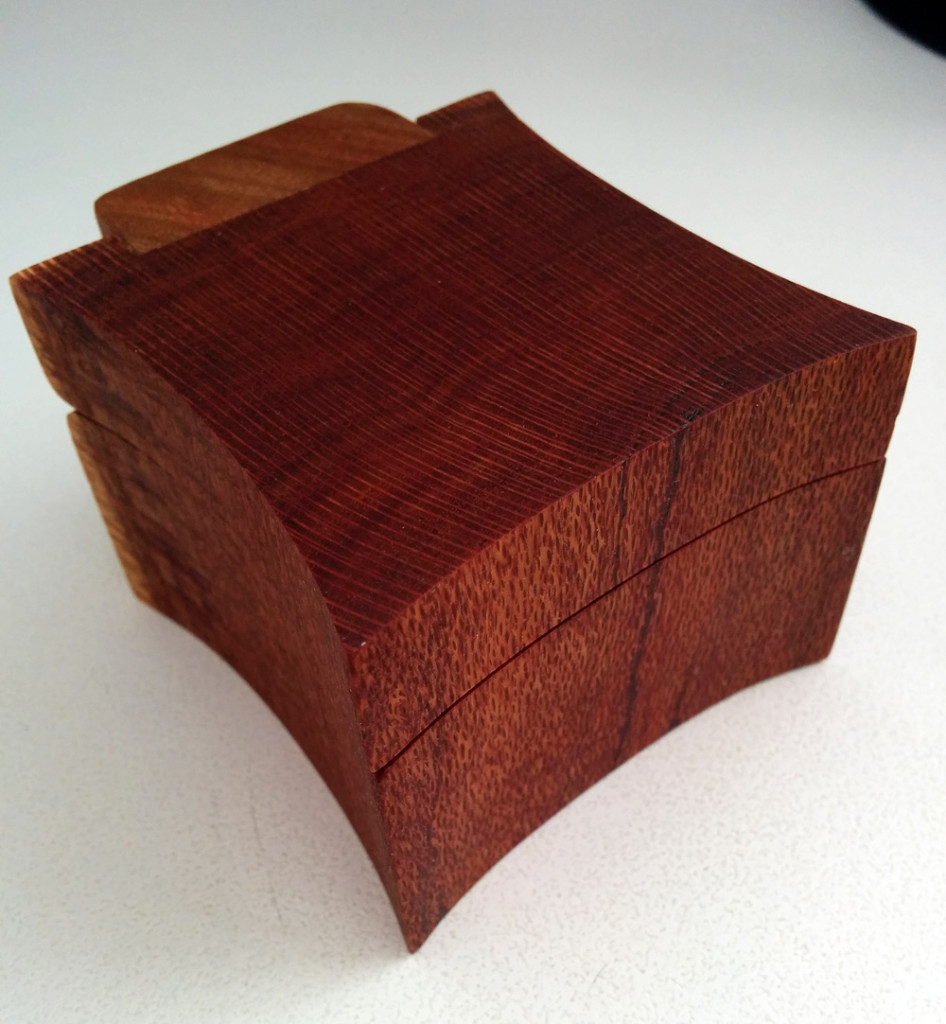 Beefwood Ring Box