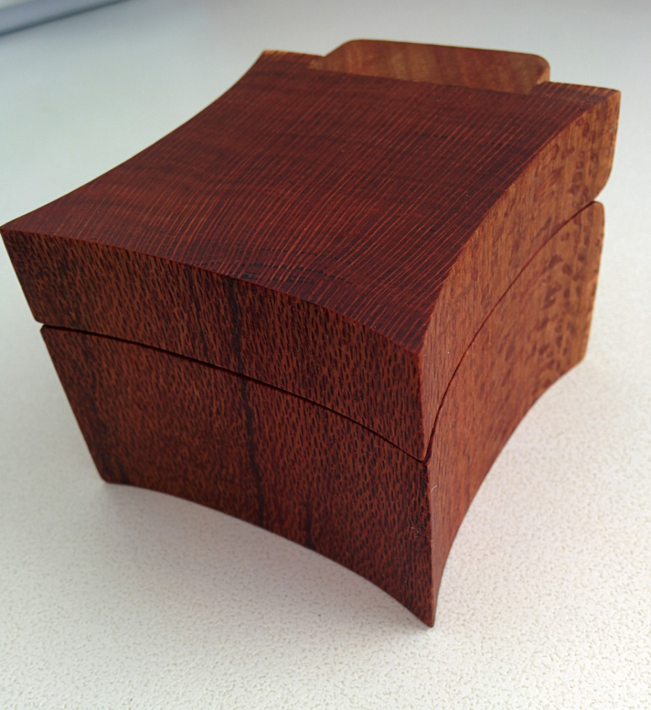 Beefwood Ring Box